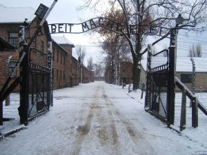 Entrée du camp d'Auschwitz